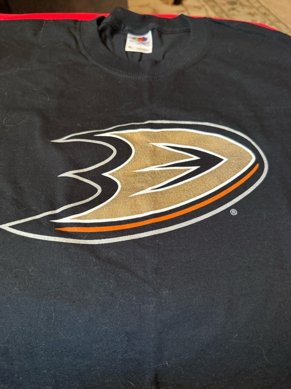 Anaheim Ducks Logo Black Graphic Tee. 8 Selanne